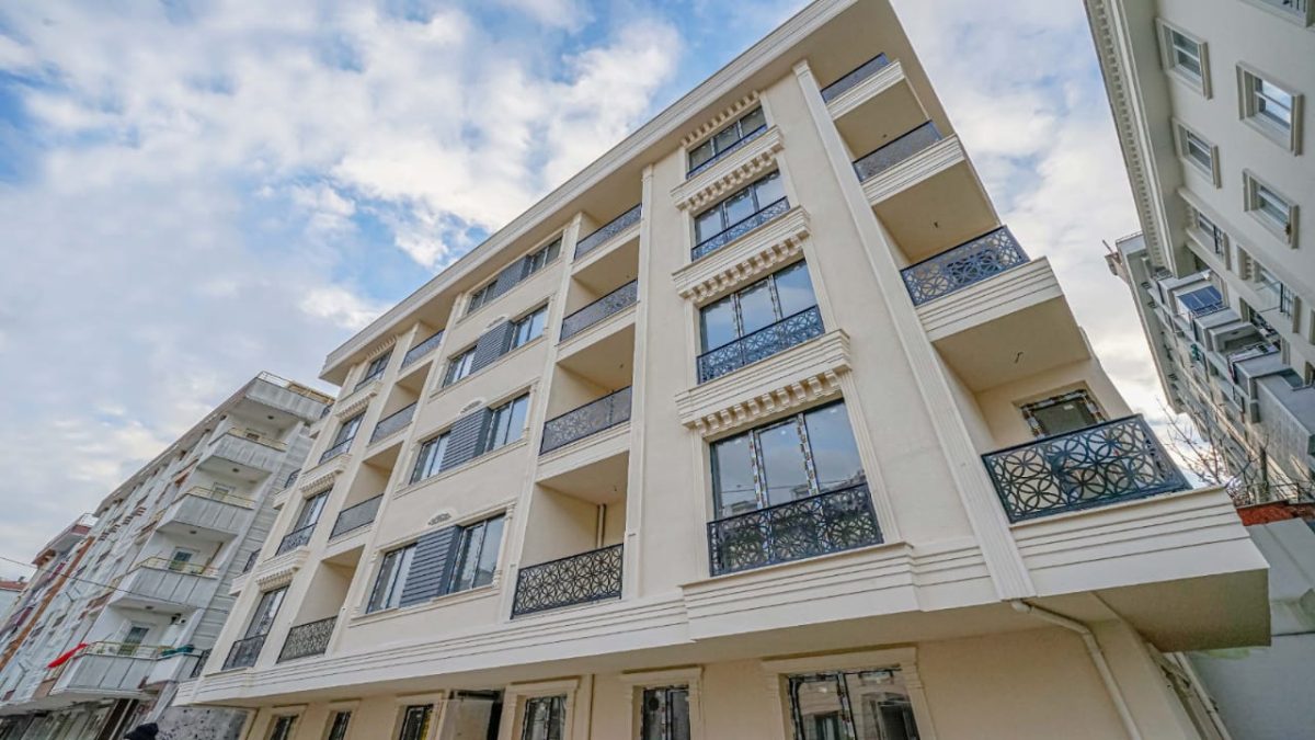 Yeni inşa edilmiş bir binada geniş apartman dairesi - Görsel 1