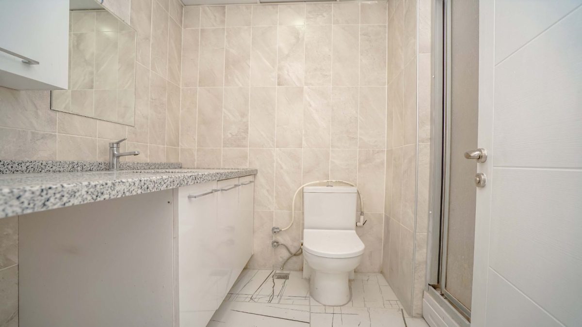 ⁦شقة سكنية عائلية بإطلالة خارجية وسعر مناسب⁩ - الصورة ⁦2⁩