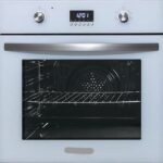 beyaz kapalı fırın