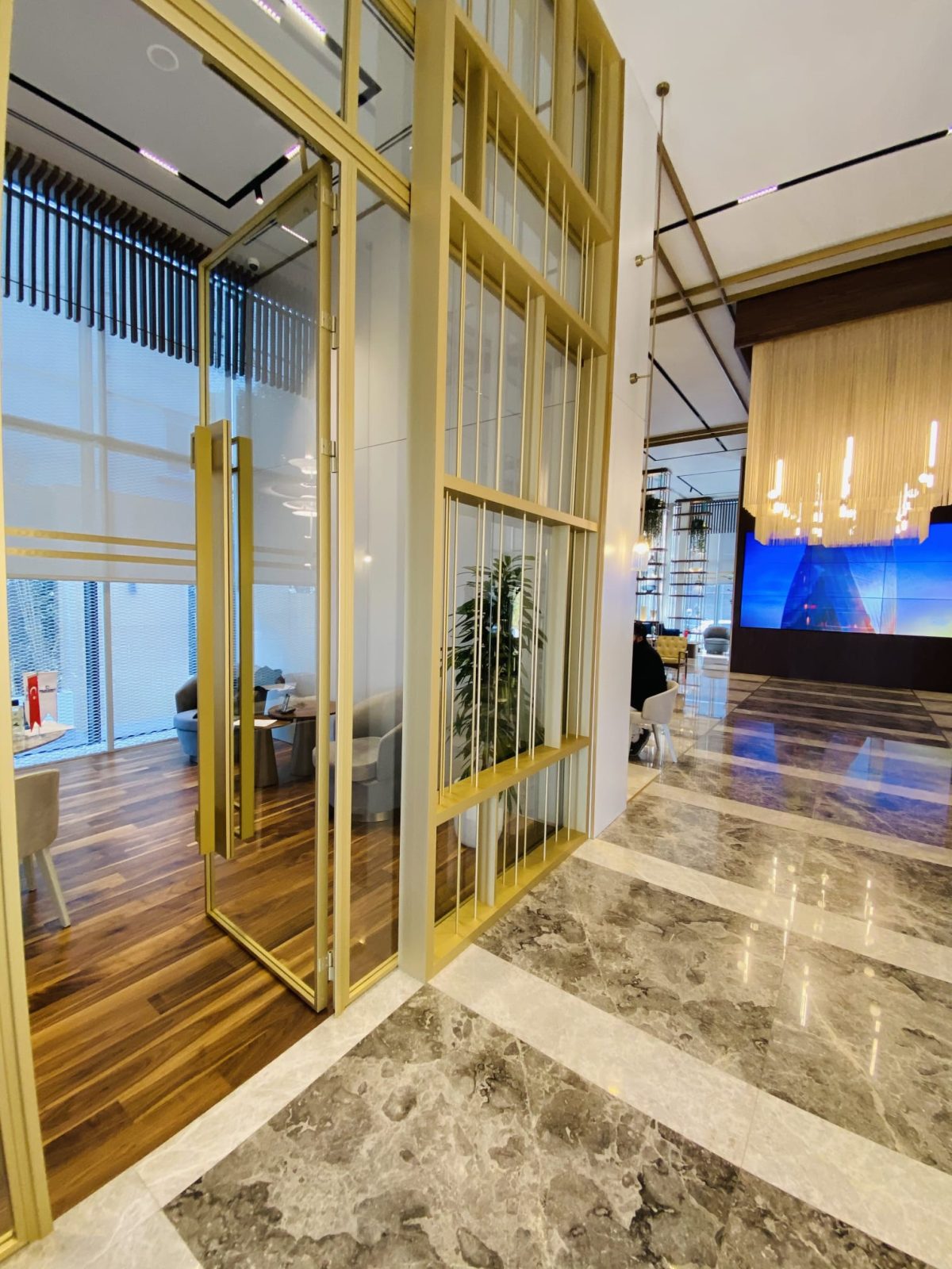 Nişantaşı projesinde sahip olmanız sadece denizin komşusu olmayacağınız, denizin bile kendi dairenizin balkonuna gelmesi anlamına geliyor. - Görsel 9