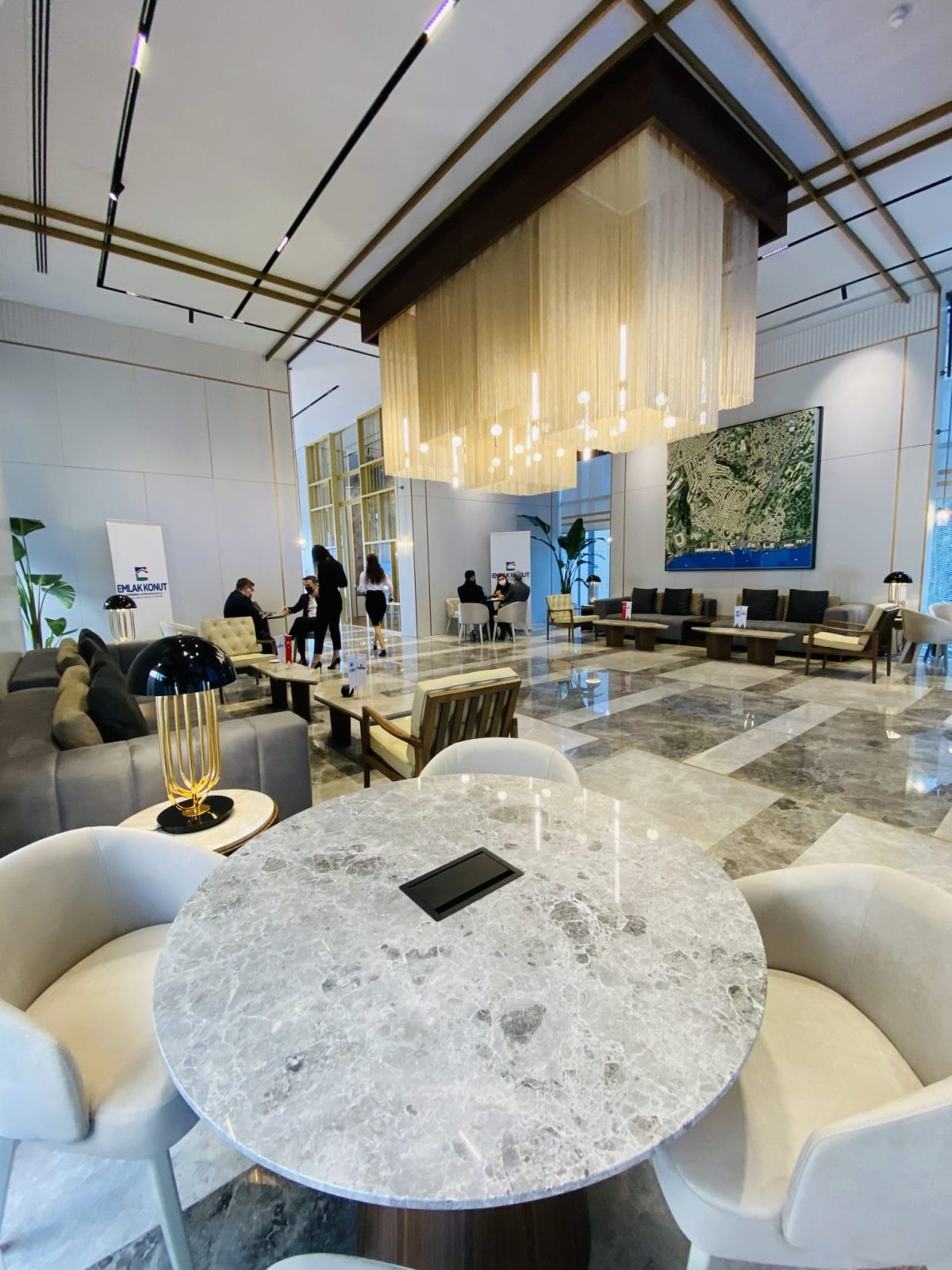 Nişantaşı projesinde sahip olmanız sadece denizin komşusu olmayacağınız, denizin bile kendi dairenizin balkonuna gelmesi anlamına geliyor. - Görsel 16