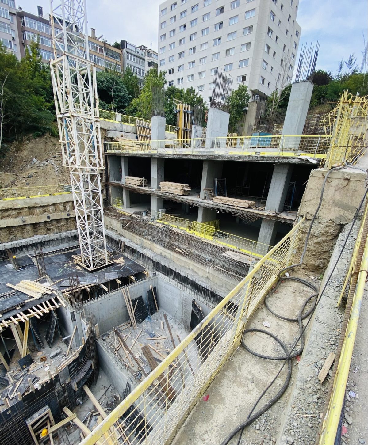 Nişantaşı projesinde sahip olmanız sadece denizin komşusu olmayacağınız, denizin bile kendi dairenizin balkonuna gelmesi anlamına geliyor. - Görsel 46