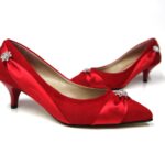 حذاء نسائي كلاسيكي