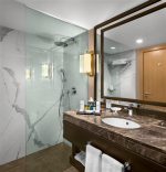 ⁦غرفة ديلوكس مع تراس 42 م2(فندق كامل الخدمات)⁩ - الصورة ⁦27⁩