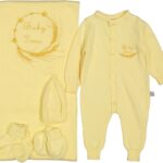 Yeni doğan bebek kıyafetleri