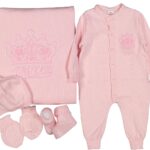 Yeni doğan bebek kıyafetleri