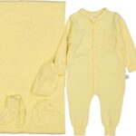 Yeni doğan bebek kıyafetleri