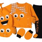 New born baby clothes