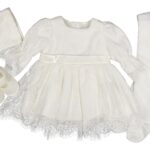 Yenidoğan bebek duş elbisesi