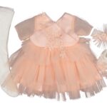 Yenidoğan bebek duş elbisesi