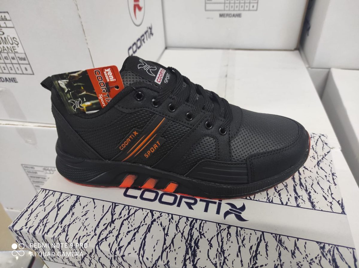 ⁦أحذية رياضية للجنسين سعر موحد⁩ - الصورة ⁦4⁩