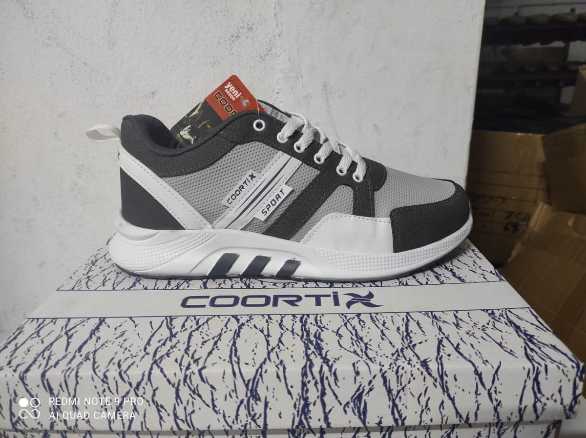 ⁦أحذية رياضية للجنسين سعر موحد⁩ - الصورة ⁦17⁩