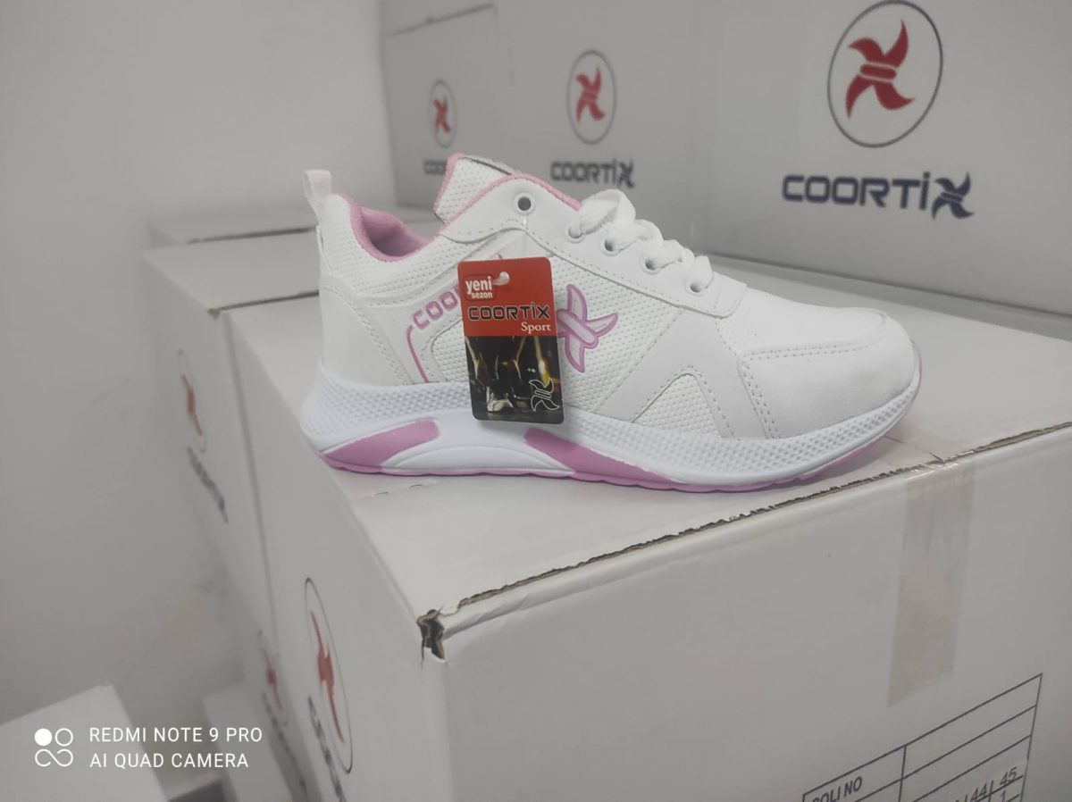 ⁦أحذية رياضية للجنسين سعر موحد⁩ - الصورة ⁦18⁩