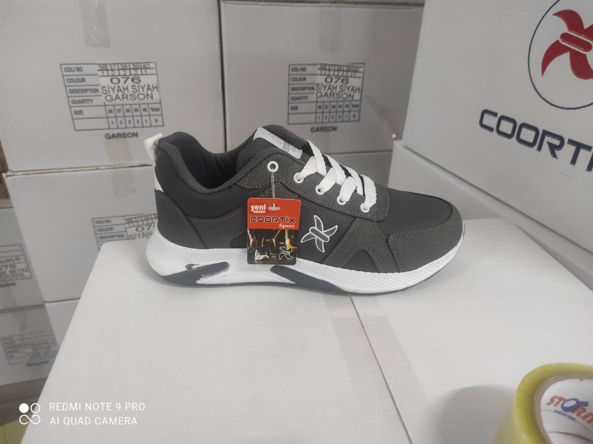 ⁦أحذية رياضية للجنسين سعر موحد⁩ - الصورة ⁦26⁩